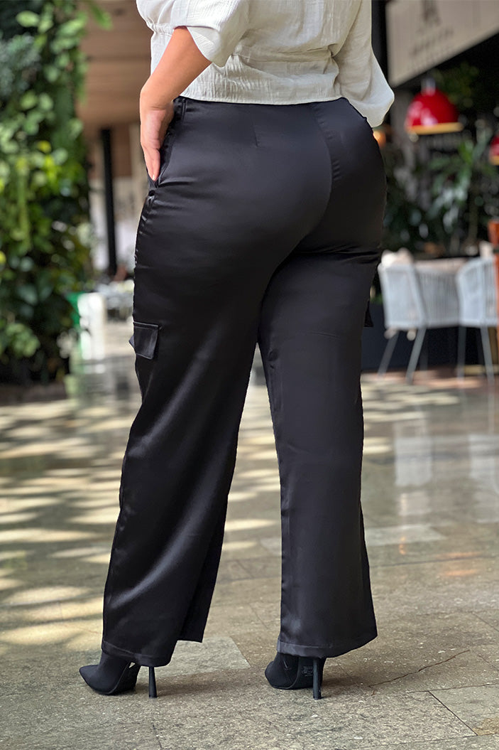 Pantalon negro satinado online