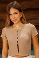 Blusa DF01849 para mujer de punto, con textura acanalada y botones decorativos tipo joya en el frente dyaboo color camel 2