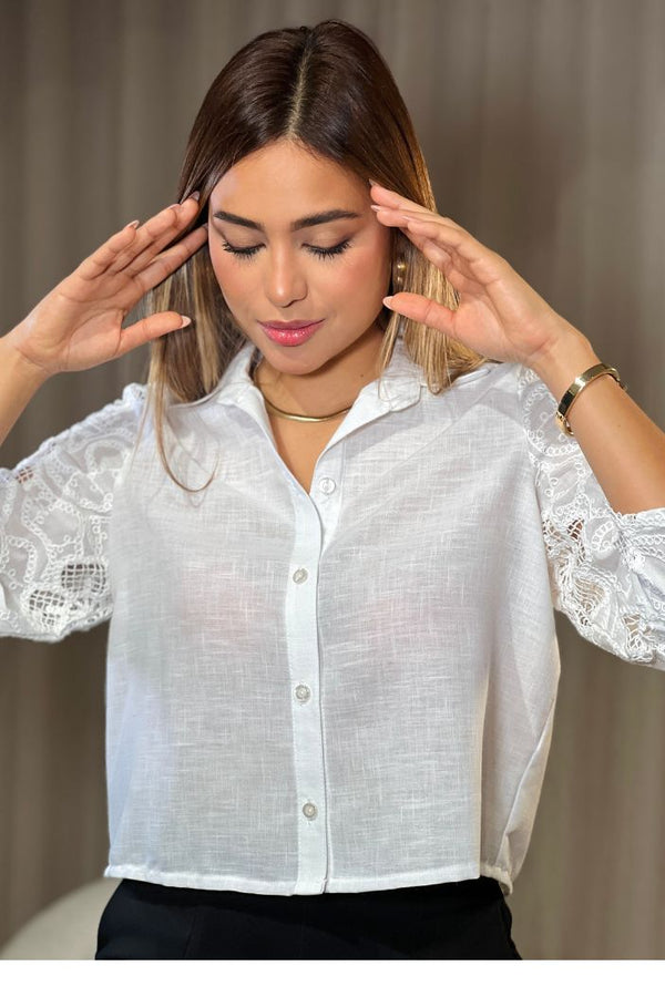 Camisa manga larga DF21276  para mujer elaborada en lino con grabados en tejido dyaboo crudo 1