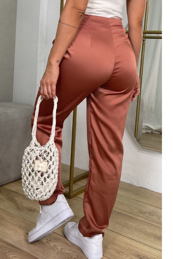 Pantalón Satinado para mujer dyaboo 1890032 almendra