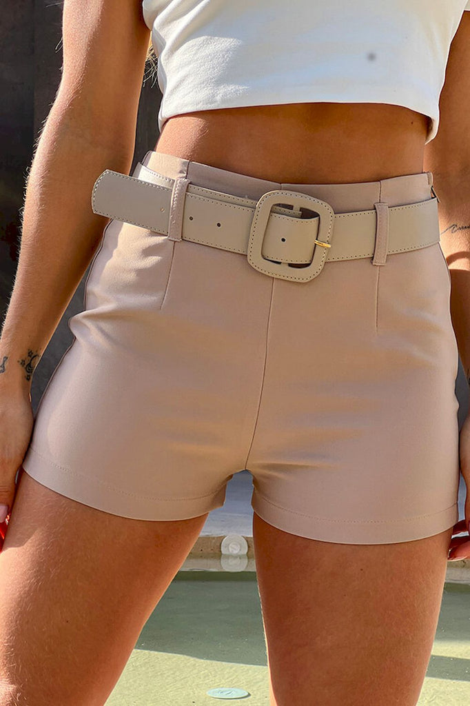 Short basico con correa para mujer dyaboo DF08100 beige camel